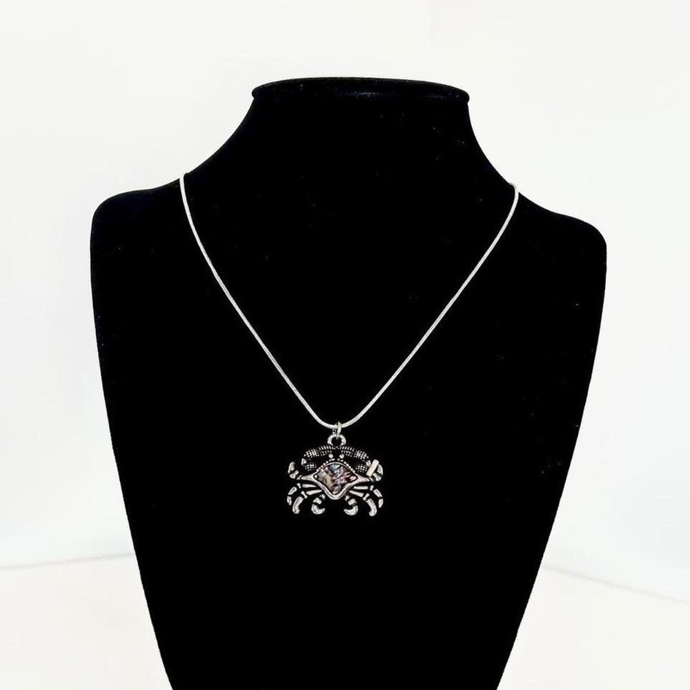 Sterling Silver Crab Mermaid Core Necklace